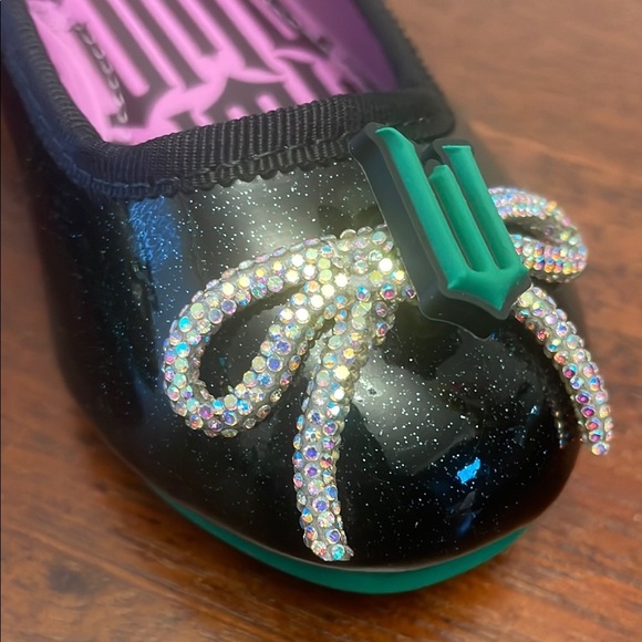 Wicked flats Girls Black and Green Bow Ballet Glitter shoe New size 8 - Picture 4 of 10